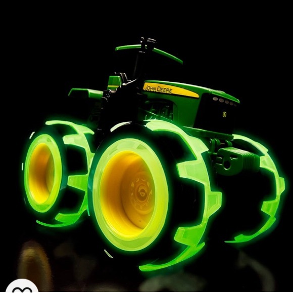 John Deere Tractor Monster Truck Treads Lightning Wheels Farm Play Vehicle - Picture 2 of 12